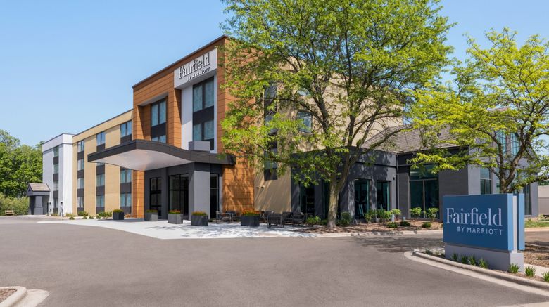 <b>Fairfield Inn & Suites Madison South Exterior</b>. Images powered by <a href="https://www.leonardoworldwide.com/" title="Leonardo Worldwide" target="_blank">Leonardo</a>.