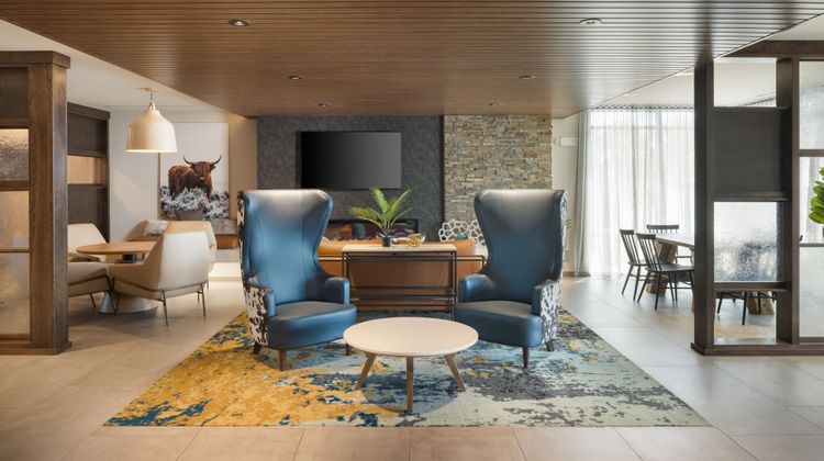 Fairfield Inn & Suites Lobby