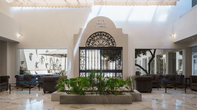 Criso Jardines de Cordoba Lobby