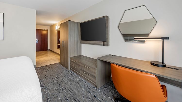 Holiday Inn Express Room