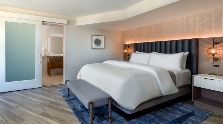 <b>The Westin San Diego Bayview Suite</b>. Images powered by <a href="https://www.leonardoworldwide.com/" title="Leonardo Worldwide" target="_blank">Leonardo</a>.