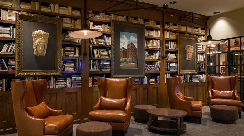 <b>The Lincoln Marriott Cornhusker Hotel Lobby</b>. Images powered by <a href="https://www.leonardoworldwide.com/" title="Leonardo Worldwide" target="_blank">Leonardo</a>.