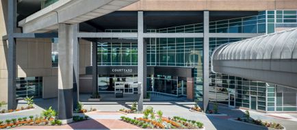 Courtyard by Marriott Detroit Downtown Exterior