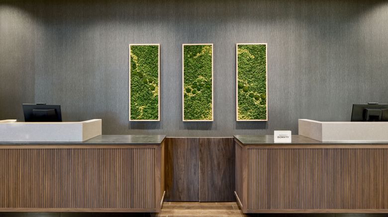 <b>Courtyard by Marriott Detroit Downtown Lobby</b>. Images powered by <a href="https://www.leonardoworldwide.com/" title="Leonardo Worldwide" target="_blank">Leonardo</a>.