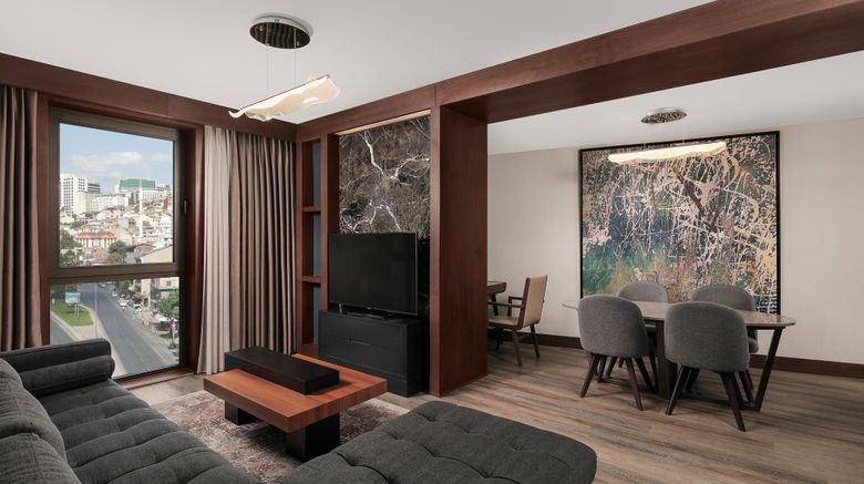 <b>Sheraton Istanbul City Center Room</b>. Images powered by <a href="https://www.leonardoworldwide.com/" title="Leonardo Worldwide" target="_blank">Leonardo</a>.