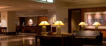 Kobe Bay Sheraton Hotel & Towers Lobby