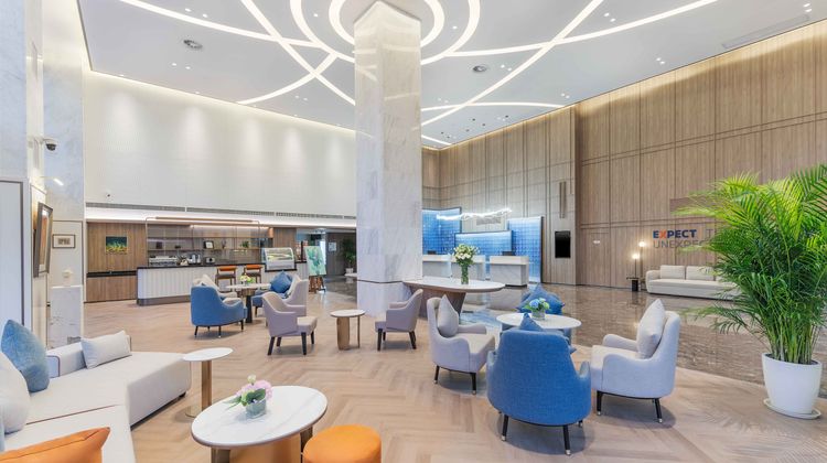 Holiday Inn Express Wuhan Jinyin Lake Exterior