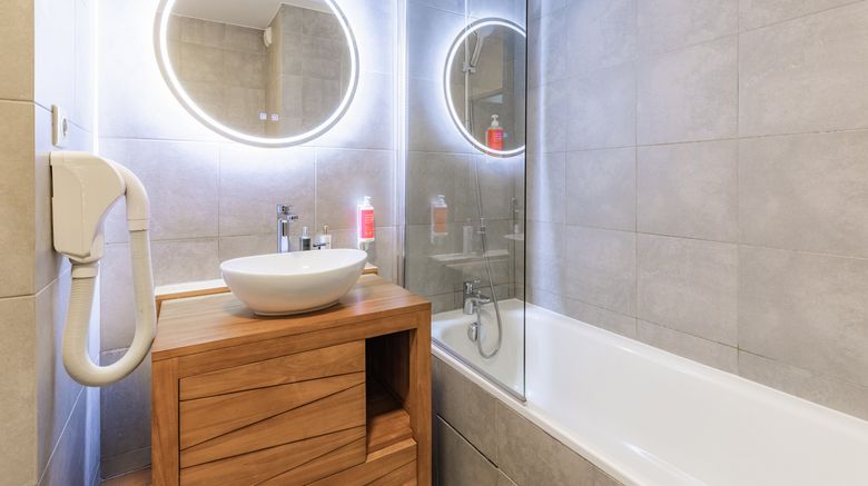 <b>Appart'City Lyon Cite Internationale Room</b>. Images powered by <a href="https://www.leonardoworldwide.com/" title="Leonardo Worldwide" target="_blank">Leonardo</a>.