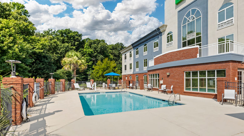 <b>Holiday Inn Express Hotel & Suites Pool</b>. Images powered by <a href="https://www.leonardoworldwide.com/" title="Leonardo Worldwide" target="_blank">Leonardo</a>.