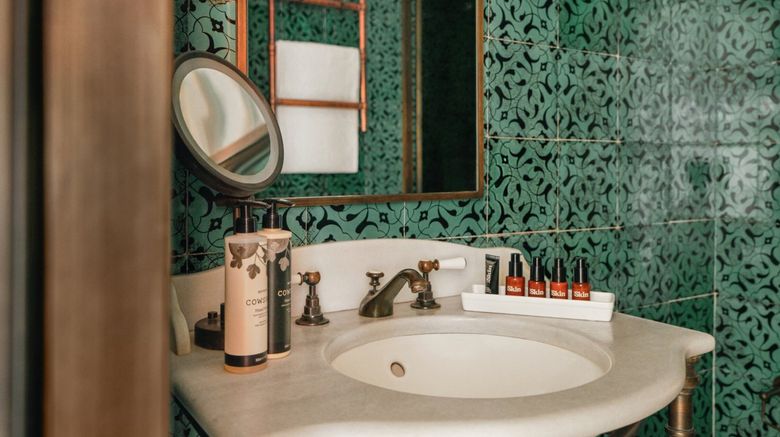 <b>Soho House Istanbul Room</b>. Images powered by <a href="https://www.leonardoworldwide.com/" title="Leonardo Worldwide" target="_blank">Leonardo</a>.