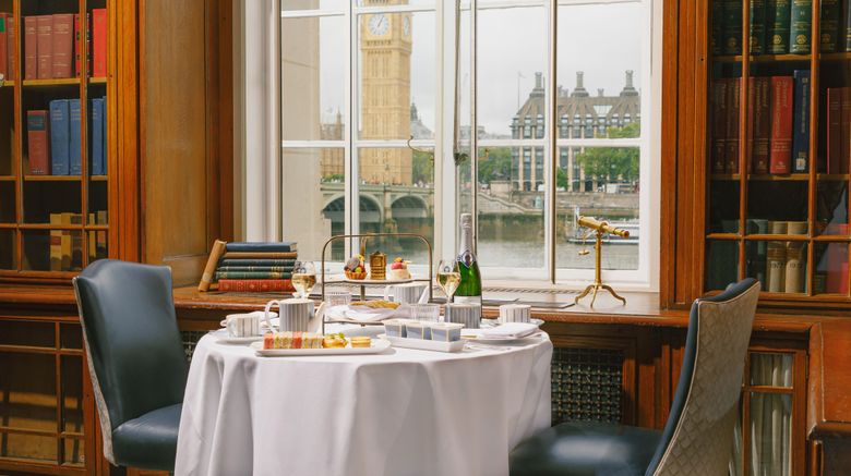 <b>London Marriott Hotel County Hall Restaurant</b>. Images powered by <a href="https://www.leonardoworldwide.com/" title="Leonardo Worldwide" target="_blank">Leonardo</a>.