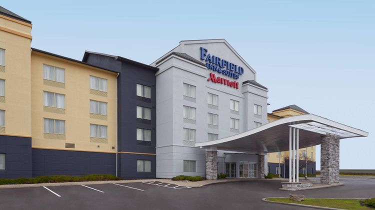 Fairfield Inn & Suites Toronto Exterior