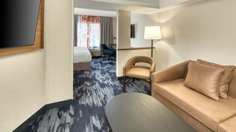 <b>Fairfield Inn & Suites Toronto Room</b>. Images powered by <a href="https://www.leonardoworldwide.com/" title="Leonardo Worldwide" target="_blank">Leonardo</a>.
