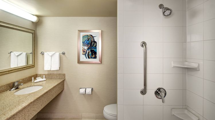 Fairfield Inn & Suites Toronto Room
