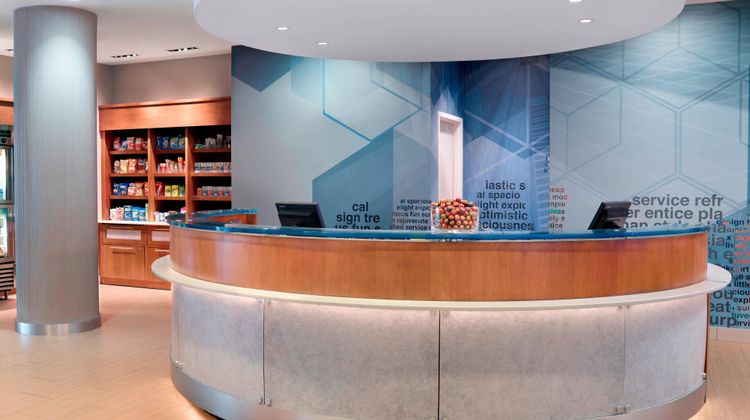 SpringHill Suites Atlanta Arpt Gateway Lobby