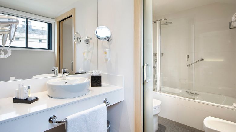 <b>Sercotel Ciudad de Miranda Hotel Room</b>. Images powered by <a href="https://www.leonardoworldwide.com/" title="Leonardo Worldwide" target="_blank">Leonardo</a>.
