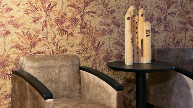<b>Hotel Vetusta Lobby</b>. Images powered by <a href="https://www.leonardoworldwide.com/" title="Leonardo Worldwide" target="_blank">Leonardo</a>.