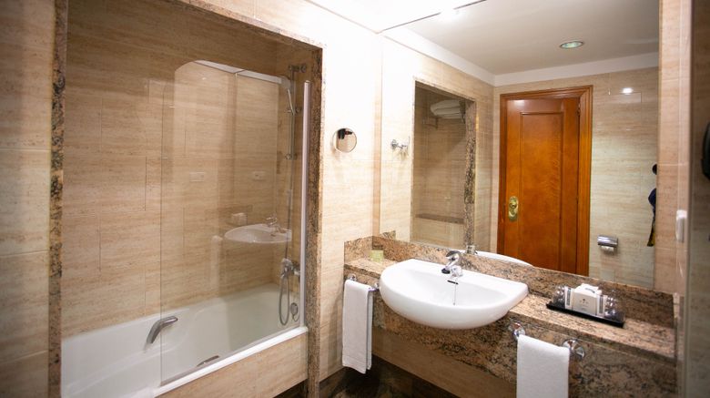 <b>Hotel Vetusta Room</b>. Images powered by <a href="https://www.leonardoworldwide.com/" title="Leonardo Worldwide" target="_blank">Leonardo</a>.