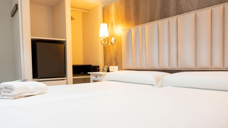 Sercotel Dona Carmela Room