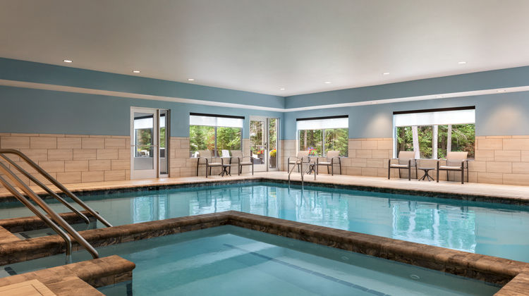 Holiday Inn Express & Suites Rhinelander Pool