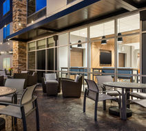 Holiday Inn Express & Suites Rhinelander Exterior