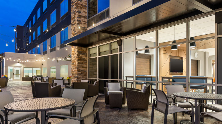 <b>Holiday Inn Express & Suites Rhinelander Exterior</b>. Images powered by <a href="https://www.leonardoworldwide.com/" title="Leonardo Worldwide" target="_blank">Leonardo</a>.
