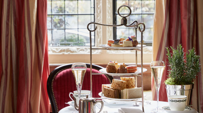 <b>The Milestone Hotel and Residences Restaurant</b>. Images powered by <a href=https://www.travelagewest.com/Hotels/London/