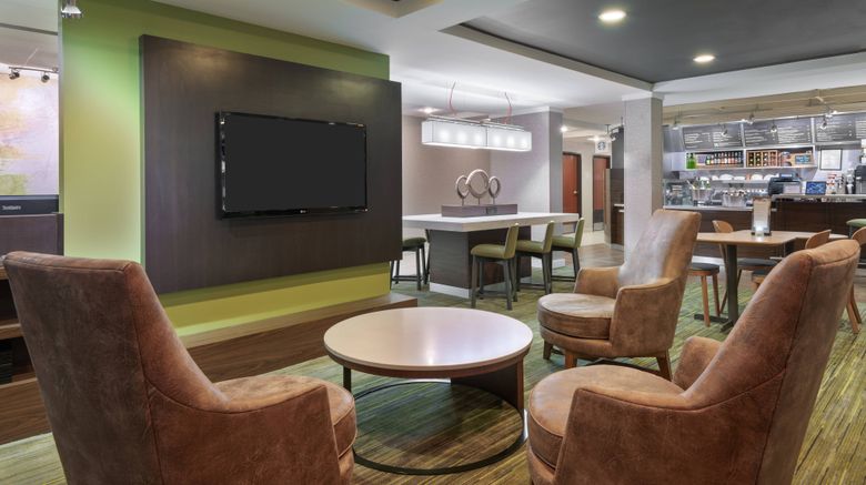 <b>Courtyard by Marriott Lafayette Airport Lobby</b>. Images powered by <a href="https://www.leonardoworldwide.com/" title="Leonardo Worldwide" target="_blank">Leonardo</a>.