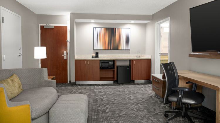 Courtyard by Marriott Lafayette Airport Room
