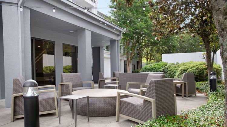 Courtyard by Marriott Lafayette Airport Exterior