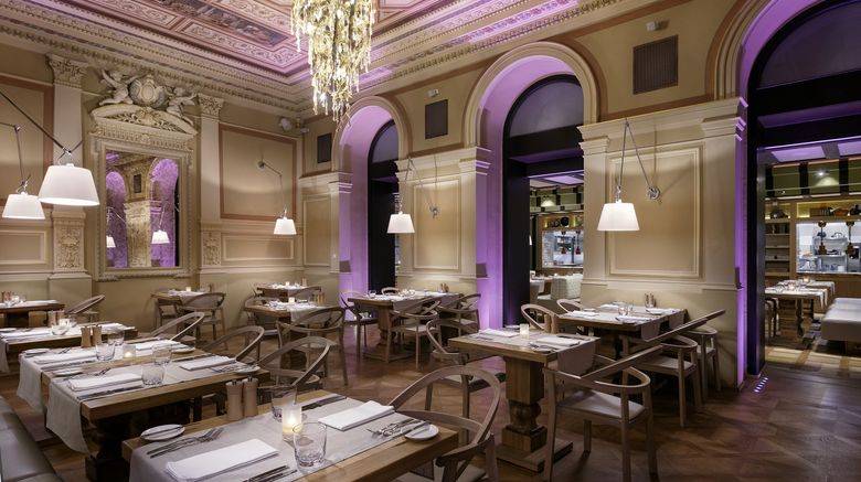 <b>Cosmopolitan Hotel Restaurant</b>. Images powered by <a href="https://www.leonardoworldwide.com/" title="Leonardo Worldwide" target="_blank">Leonardo</a>.