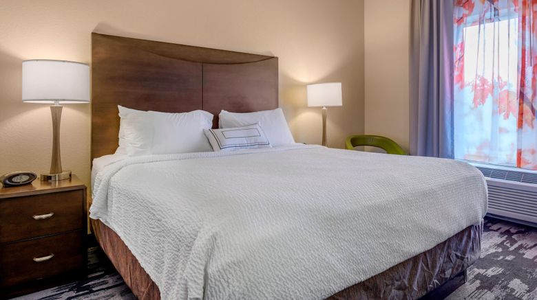 <b>Fairfield Inn & Suites Slippery Rock Room</b>. Images powered by <a href="https://www.leonardoworldwide.com/" title="Leonardo Worldwide" target="_blank">Leonardo</a>.