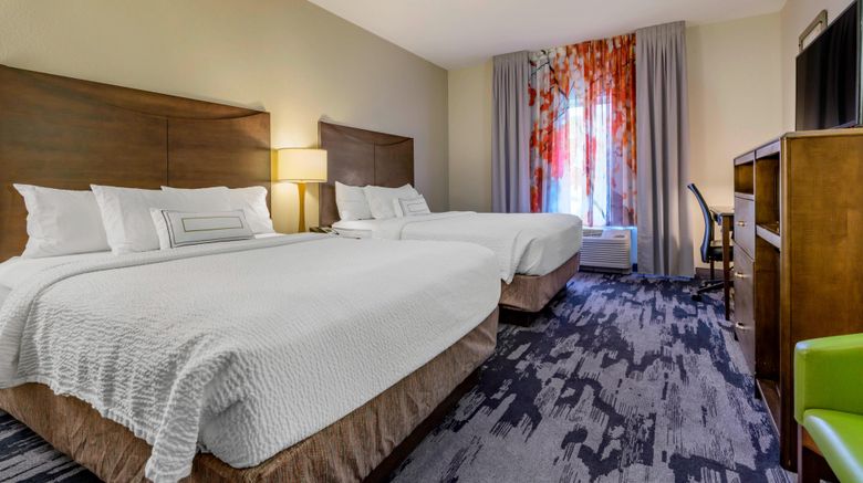 <b>Fairfield Inn & Suites Slippery Rock Room</b>. Images powered by <a href="https://www.leonardoworldwide.com/" title="Leonardo Worldwide" target="_blank">Leonardo</a>.