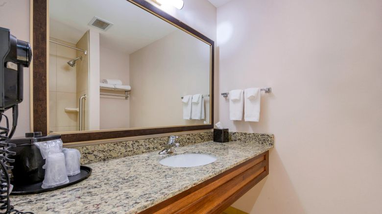 <b>Fairfield Inn & Suites Slippery Rock Room</b>. Images powered by <a href="https://www.leonardoworldwide.com/" title="Leonardo Worldwide" target="_blank">Leonardo</a>.