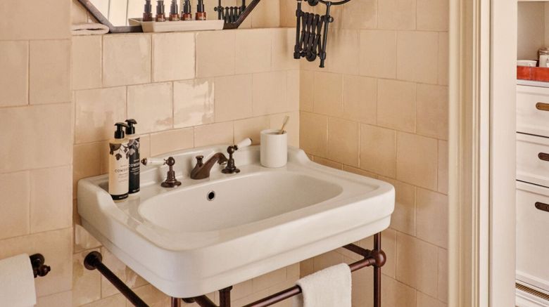 <b>Soho House Barcelona Room</b>. Images powered by <a href="https://www.leonardoworldwide.com/" title="Leonardo Worldwide" target="_blank">Leonardo</a>.