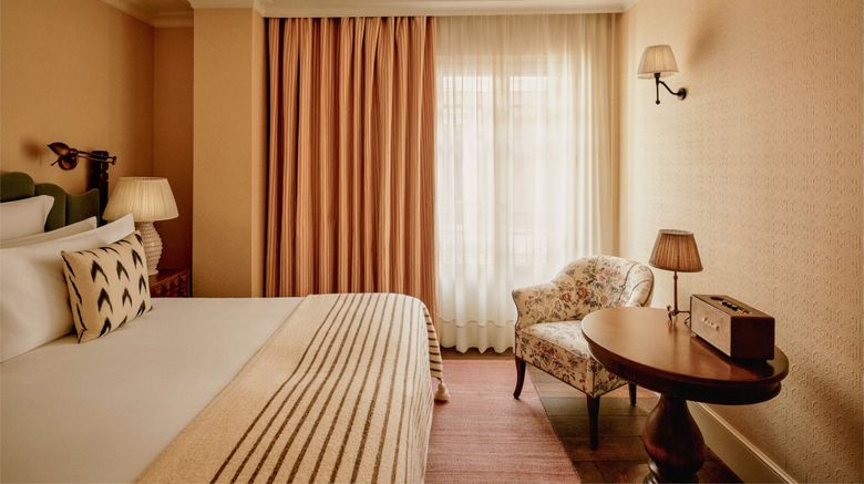 <b>Soho House Barcelona Room</b>. Images powered by <a href="https://www.leonardoworldwide.com/" title="Leonardo Worldwide" target="_blank">Leonardo</a>.