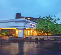 Sheraton Harrisburg Hershey Hotel Exterior