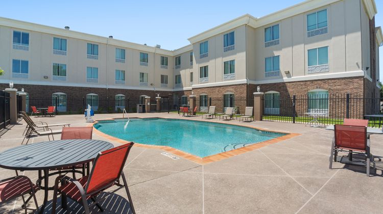 Holiday Inn Express & Suites Houston NW Pool