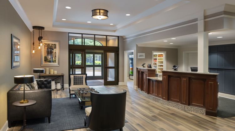 Residence Inn Savannah Downtown Lobby
