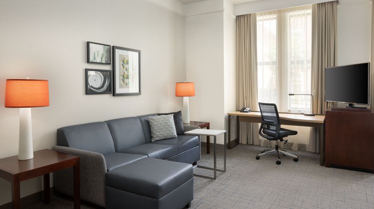Residence Inn Savannah Downtown Suite