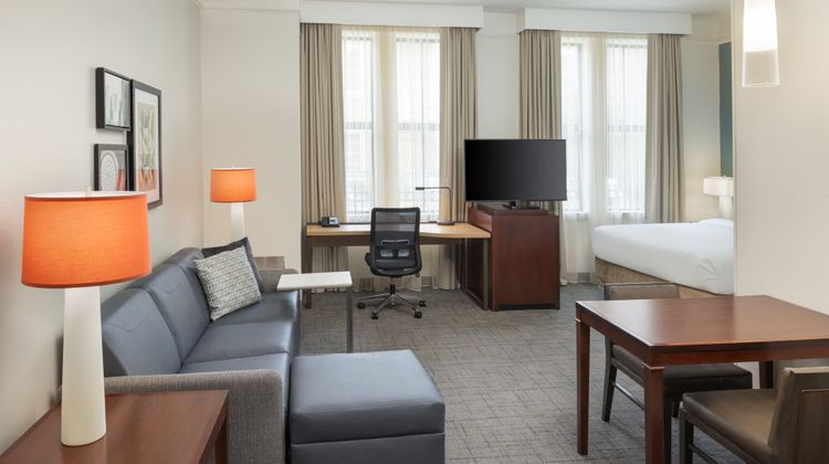 Residence Inn Savannah Downtown Room