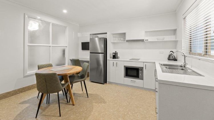 Moonlight Bay Suites Suite