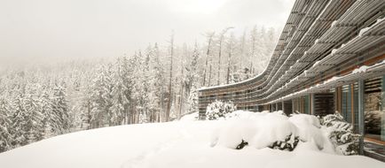 Vigilius Mountain Resort Exterior