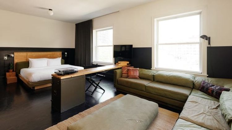 The Clyde Hotel Suite
