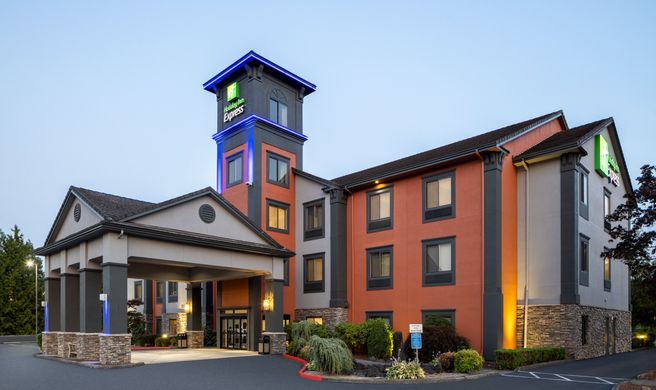 Holiday Inn Express vancouver North Exterior