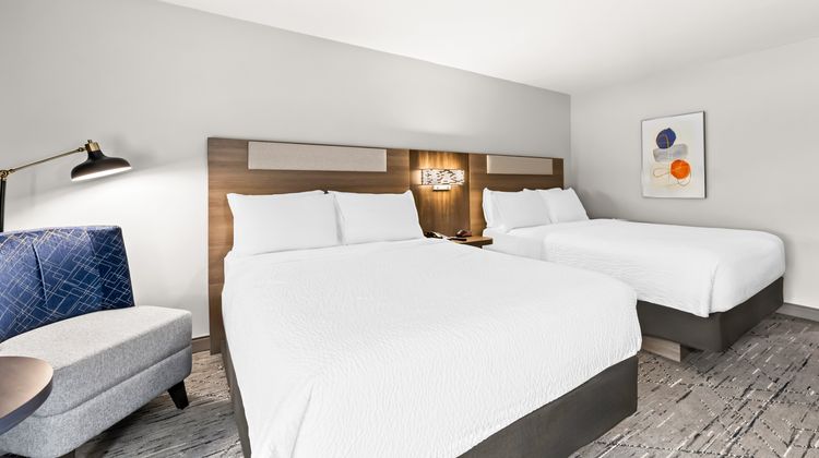 Holiday Inn Express Room