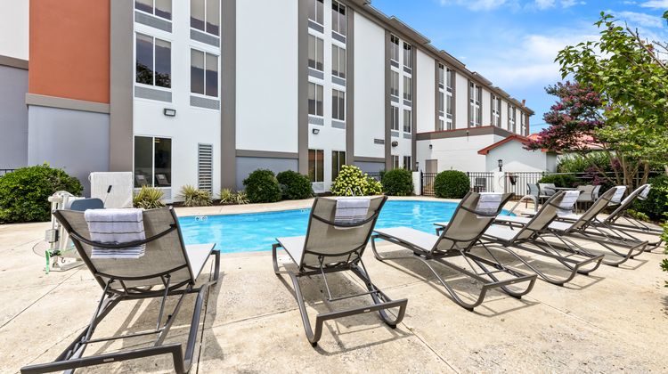 Holiday Inn Express Pool