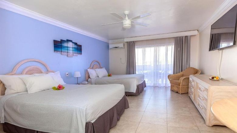 <b>Bell Channel Inn Hotel Bahamas Suite</b>. Images powered by <a href="https://www.leonardoworldwide.com/" title="Leonardo Worldwide" target="_blank">Leonardo</a>.