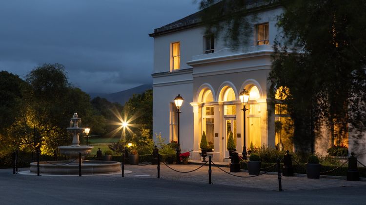 Tulfarris Hotel & Golf Resort Exterior