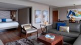 Kansas City Airport Marriott Suite